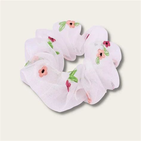 Scrunchies Verbeena White – MASQ