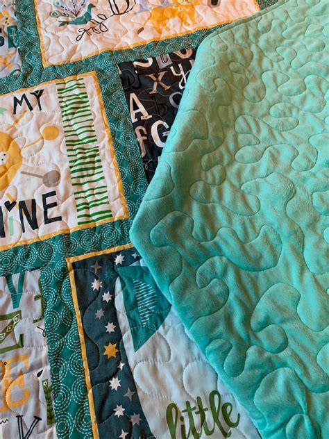 Using Minky for Quilt Backing 的图像结果