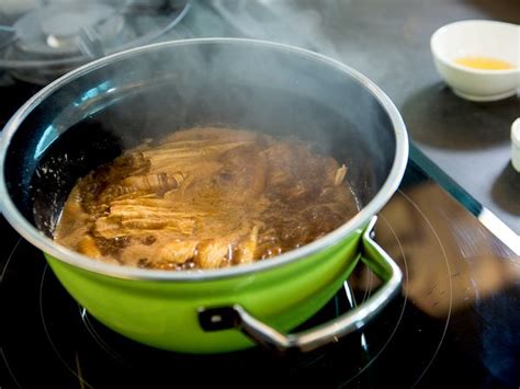 Chinese Stewed Pork Belly Recipe | Bosch Home Appliances