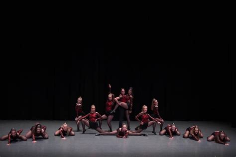 Explode Dance 的图像结果