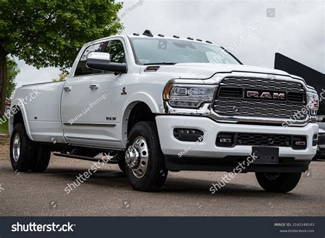 Dodge Ram 3500 Dually Diesel