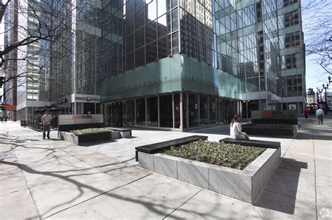 200 N LaSalle St, Chicago, IL 60601 - 200 N LaSalle | LoopNet