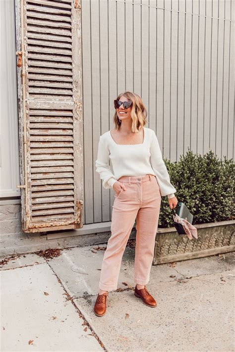 40 Corduroy Pants Outfit Ideas for Women - Her Style Code