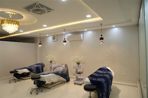 Contact Revive Beauty Salon | Lahore, Gujrat, Kharian, Jehlum - Book ...