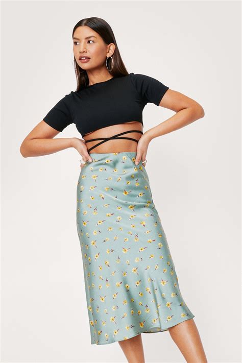 20 Summer Midi Skirts That You'll Wear All Year Round | Who What Wear