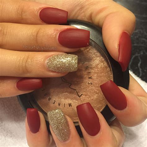 Red Matte Coffin Nails . beautybydaliaxo on IG | Coffin shape nails ...
