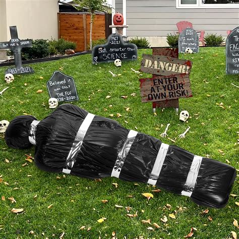 Halloween Decorations Outdoor Scary Dead Victim Props, Creepy Haunted ...