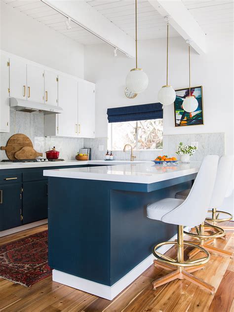 13 Navy Blue Kitchens, And Not a Nautical One In Sight | domino