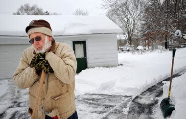 Snow, ice cause hassles on Muskegon roads - mlive.com