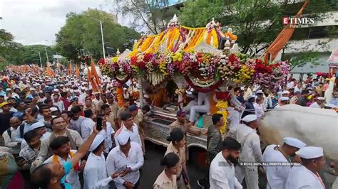 Here’s a sneak - peak into Sant Tukaram Maharaj palakhi happening in ...