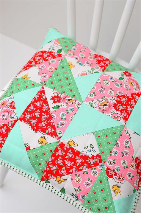 Quilted Pillow Tutorial 的图像结果