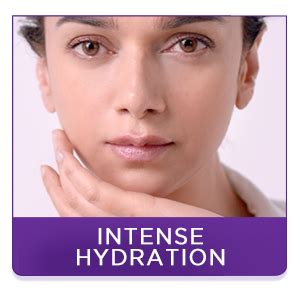 Buy L'Oréal Paris Revitalift 1.5% Hyaluronic Acid Face Serum, 15 ml ...