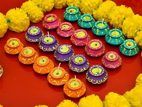 Buy AWANI TRENDS Handicraft Matki Diyas | Navratri And Diwali Wax ...