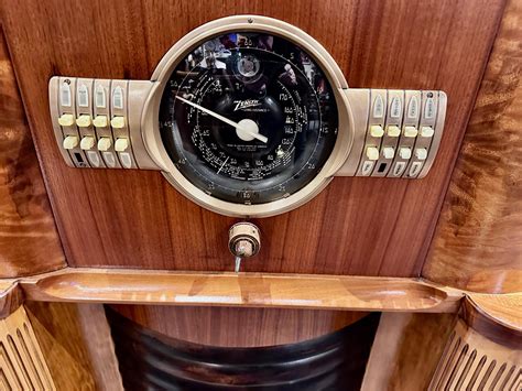 Zenith 1939 Art Deco model 12S370 Streamline 12 Tube Bluetooth Restored ...