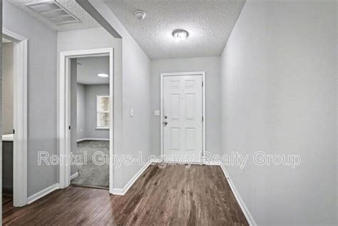 5054 Oak Bend Ave Off-Campus Housing, Jacksonville, FL