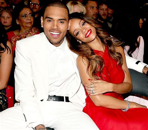 Chris Brown erehtyi kommentoimaan Rihannan alusvaatekuvaa - fanit ...