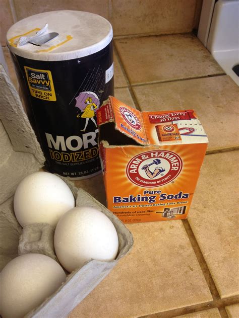 Perfect Hard Boiled Eggs && Easy way to peel them! 1- put eggs, cold ...