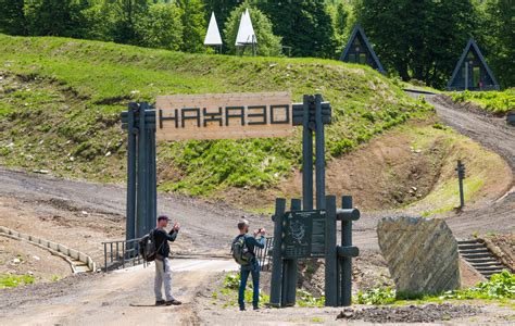 «Роза Хутор» открыл горный кемпинг «Нахазо» | Пресс-релизы на РБК ...