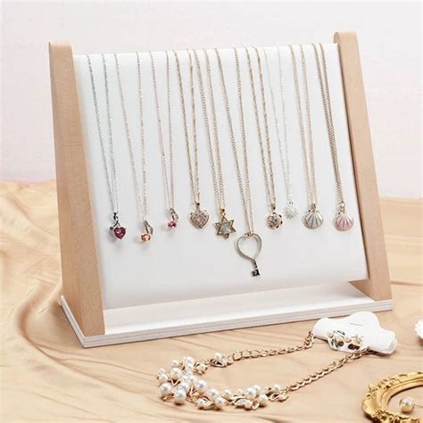 Necklace Display 的图像结果