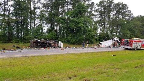 Truck crash blocks lanes on I-26 in Orangeburg County SC | The State