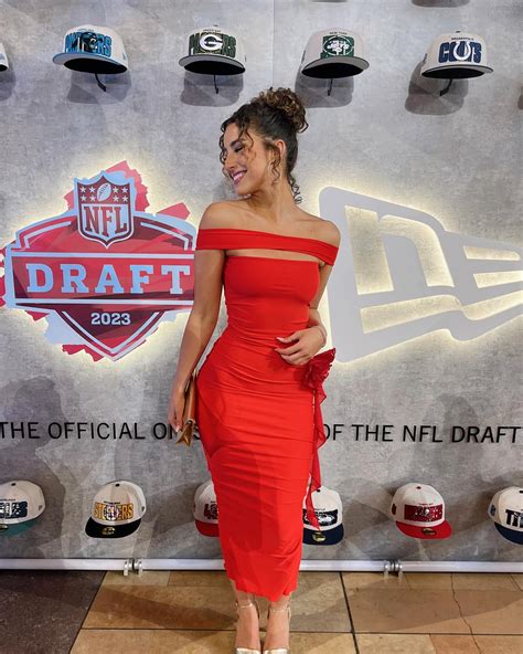 Tennessee Titans star Will Levis gives major update on relationship with viral NFL Draft ex ...