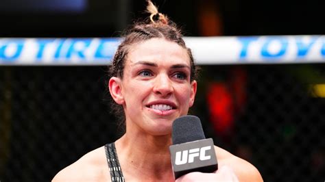 Mackenzie Dern Beats Virna Jandiroba to Win Strawweight Title at UFC 321