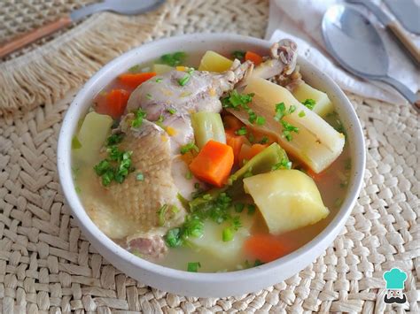 Receta de Sancocho de gallina o pollo | Recipe Cart