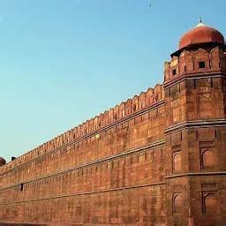 Red Fort - Bus stop - New Delhi - Delhi | Yappe.in