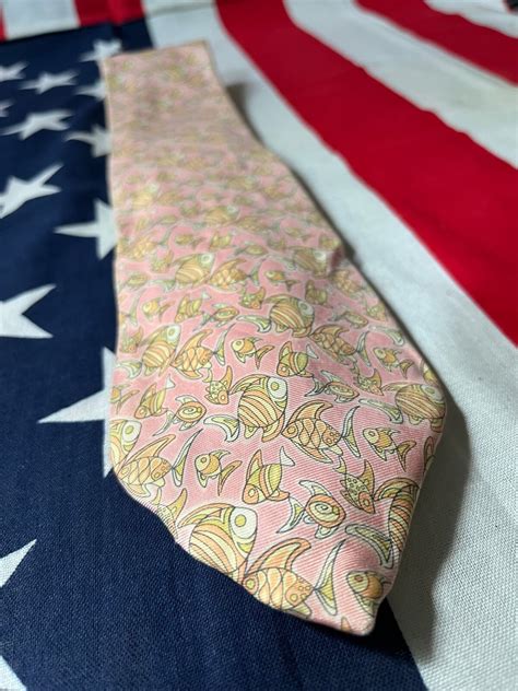 Salvatore Ferragamo Pink Tropical Fish Pattern 100% S… - Gem