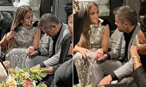 Jennifer Lopez seen with Matt Damon holding hands; fans ask about Ben ...