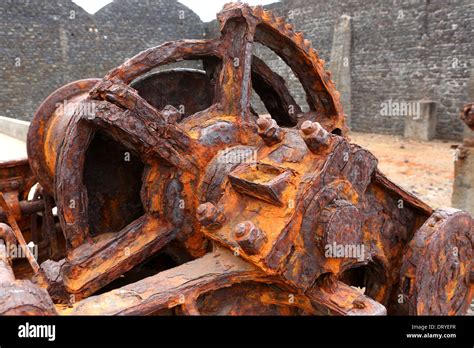 Seized Motor with Rust 的图像结果