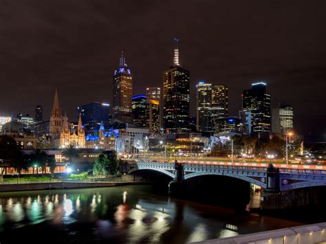 Download wallpaper 1400x1050 buildings, architecture, lights, night ...