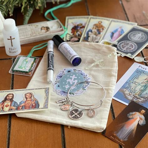 Three Days of Darkness Kit / Travel-size Altar in a Bag – Sheerah ...