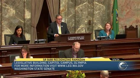 Senate in Session 的图像结果