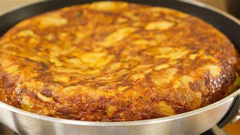 Indian style Spanish omelette, Egg + Potato + Onion