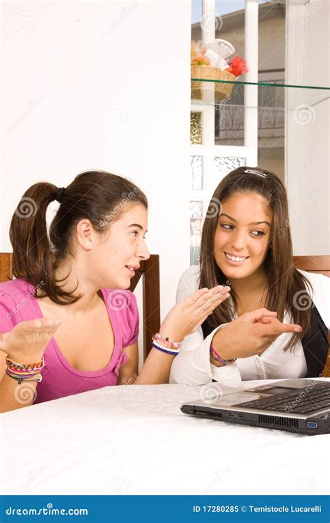 Communication About Computer 的图像结果