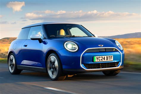 MINI Cooper review – Automotive Blog