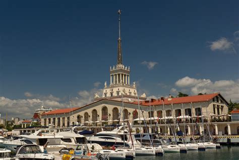 Морской вокзал Сочи – как добраться, адрес и телефон, 86 фото, история ...