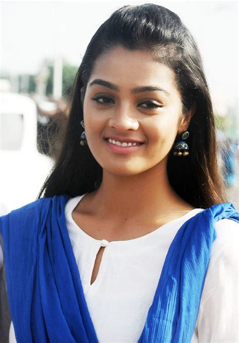 Gayathrie Wiki, Affairs, Today Omg News, Updates, Hd Images Phone Number