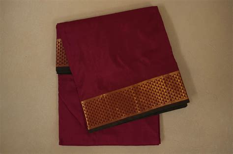 Maroon diamond borders with green selvedge Ten yards silk saree by Shr