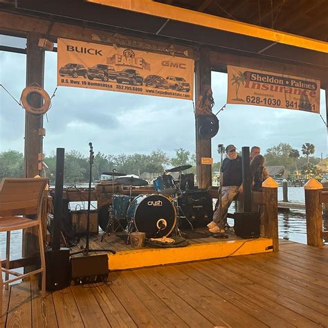 MACRAE'S OF HOMOSASSA - Hotel Reviews & Photos - Tripadvisor