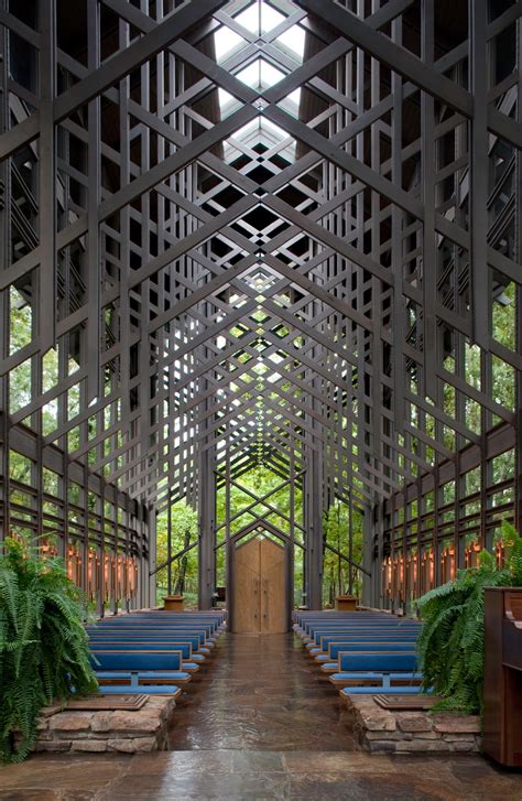 Galería de Clásicos de Arquitectura: Capilla Thorncrown / E. Fay Jones - 1