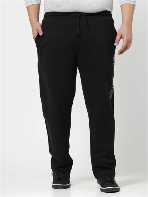 Men Black Solid Straight-Fit Track Pants – pluss.in