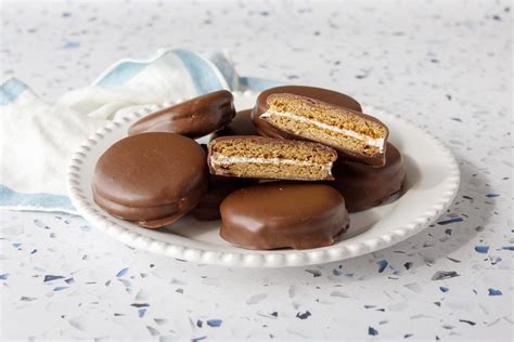 Moon Pie Recipe: How to Make This Tennessee Treat from Scratch