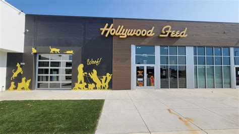 Hollywood Feed at 2206 E Highland Dr | Pet Store in Jonesboro