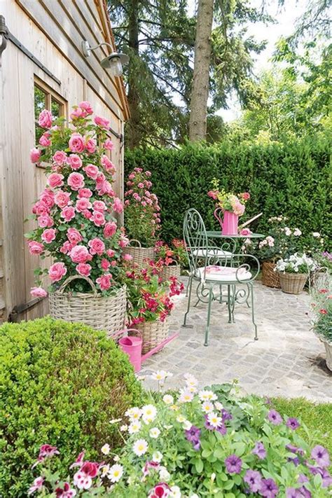 Small Cottage Gardens 的图像结果