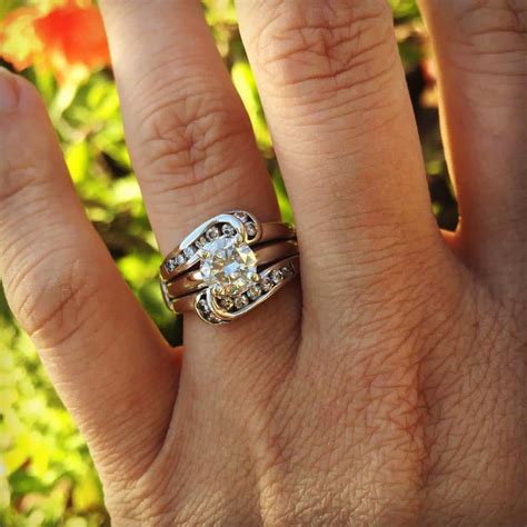 How to Clean Jewelry at Home with ONE Ingredient