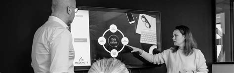 Data Reliability Engineer 的图像结果