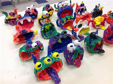 Miss Arty Pants: Pinch Pot Monsters