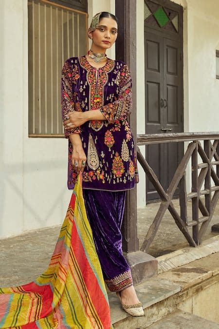 Buy SHRADDHA RAMBHIA Purple Velvet Embroidered Kurta Set Online | Aza ...